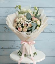 Букет цветов из:  Розы и Лизиантусы в Гражданском