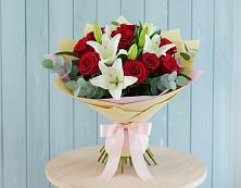 Букет цветов из:  Лилии и Розы #REPLACE_PRED# Гражданском