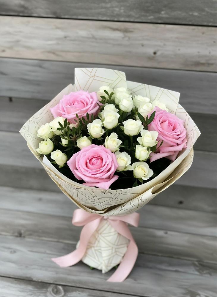 Букет цветов из: Розы в Гражданском