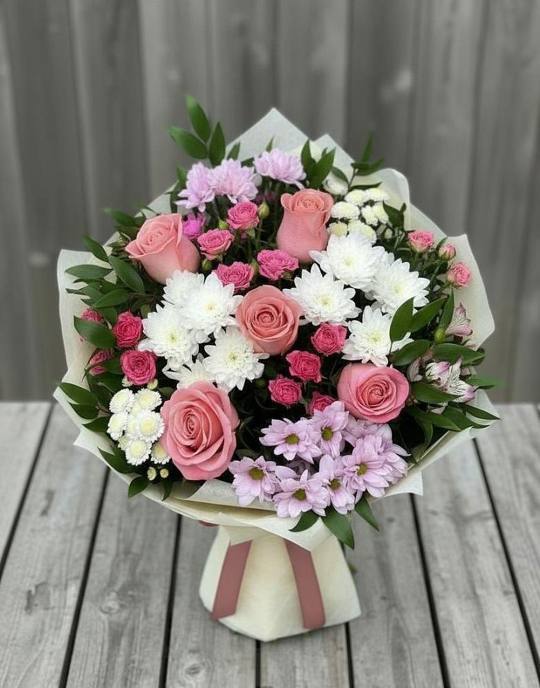 Букет цветов из: Альстромерии, Гвоздики, Розы и Хризантемы в Гражданском