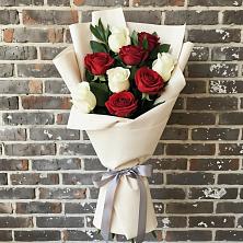 Букет цветов из:  Розы в Гражданском