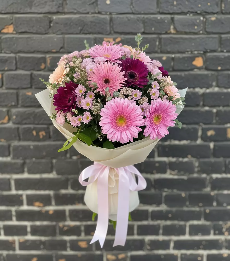 Букет цветов из: Герберы и Хризантемы в Гражданском