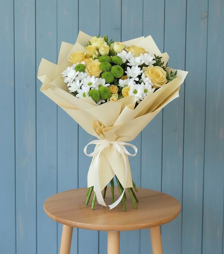 Букет цветов из: Хризантемы и Розы в Гражданском