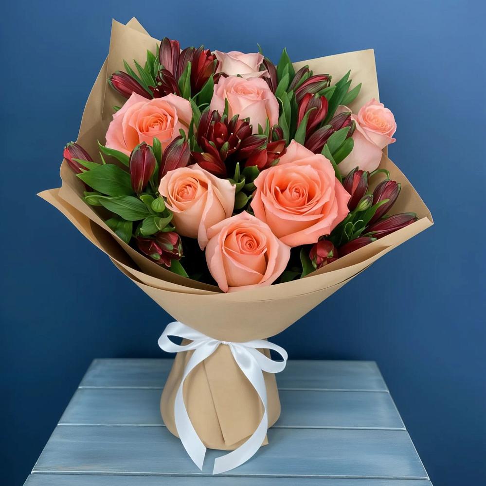 Букет цветов из: Розы и Альстромерии в Гражданском