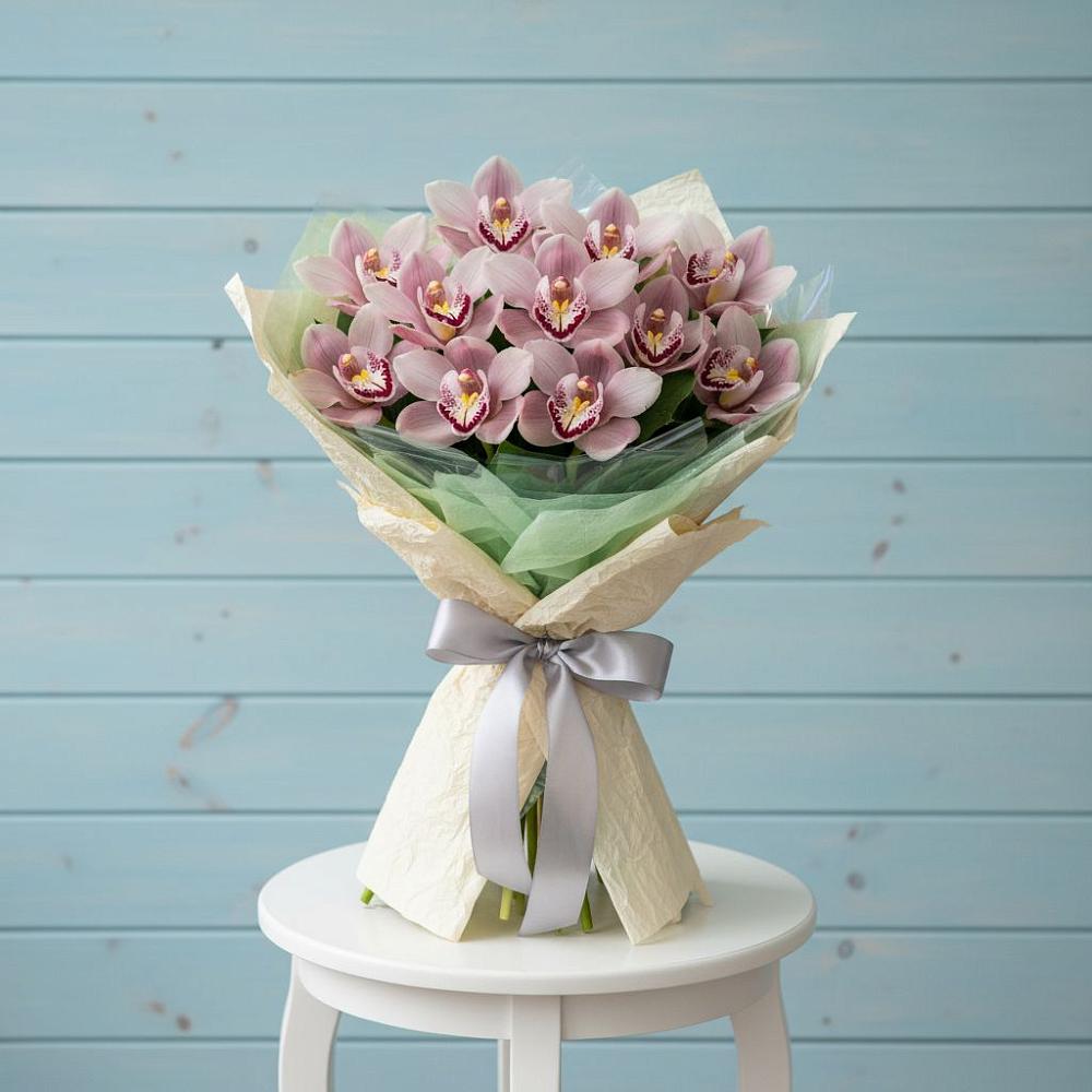 Букет цветов из: Орхидеи и Розы в Гражданском