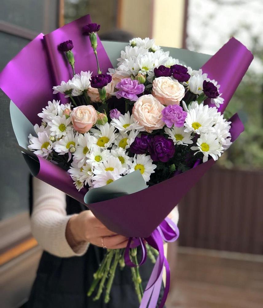 Букет цветов из: Хризантемы, Гвоздики и Розы в Гражданском