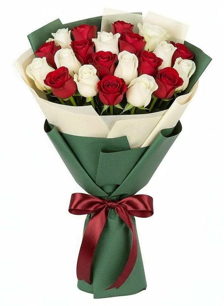 Букет Микс из красных и белых роз в Гражданском