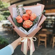 Букет цветов из:  Розы в Гражданском