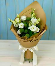 Букет цветов из:  Хризантемы и Лизиантусы в Гражданском