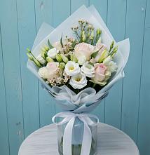Букет цветов из:  Розы и Лизиантусы в Гражданском