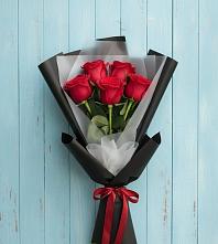 Букет цветов из:  Розы в Гражданском
