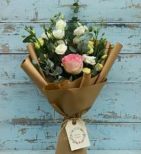 Букет цветов из:  Розы и Лизиантусы в Гражданском